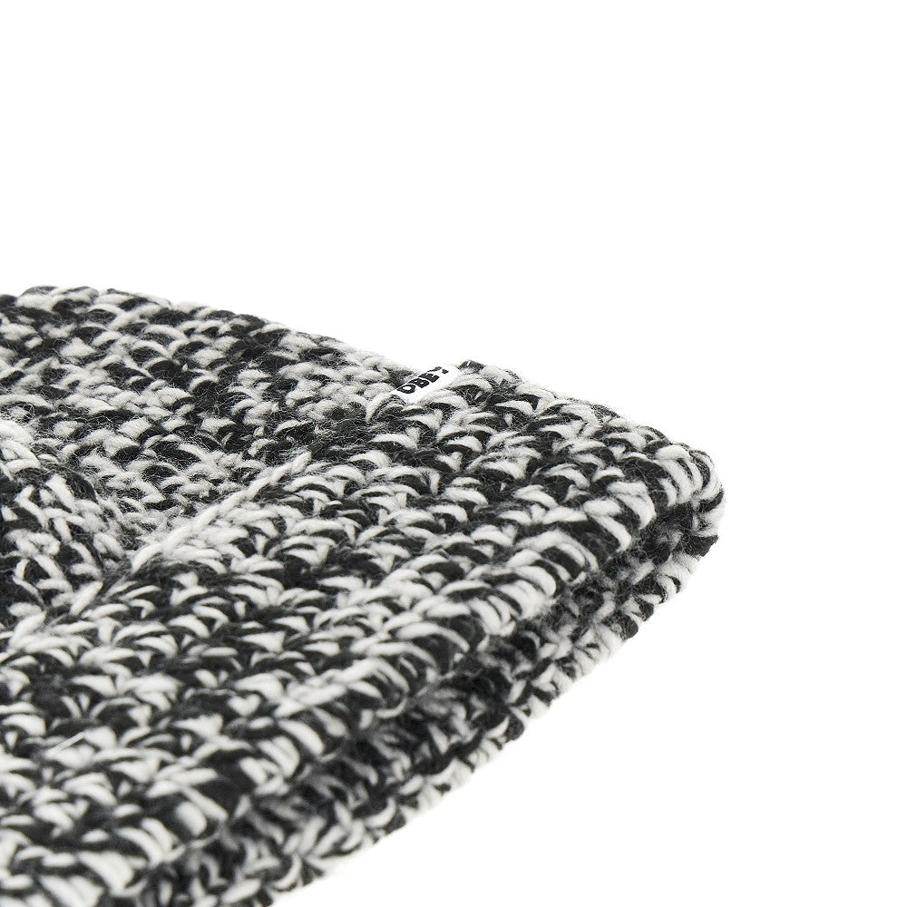 'Desmond' crochet beanie hat