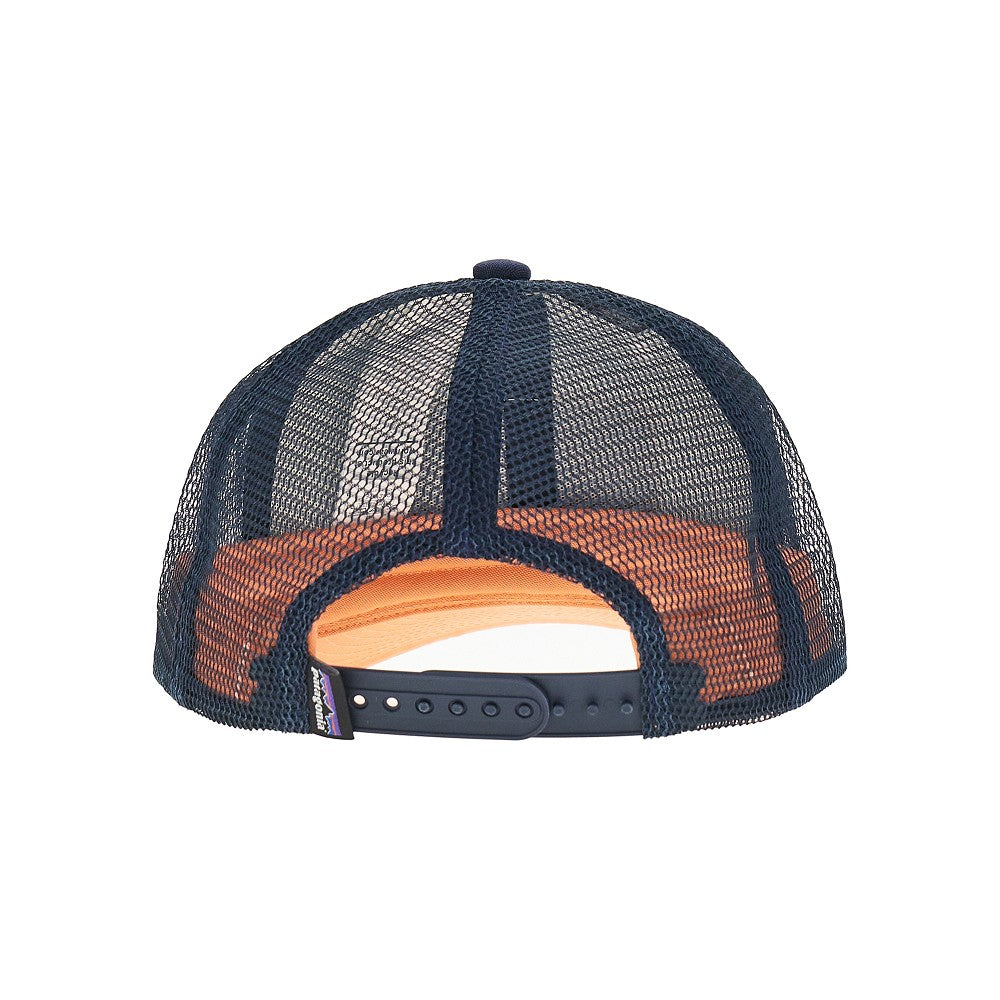 Cappello Trucker con patch logo