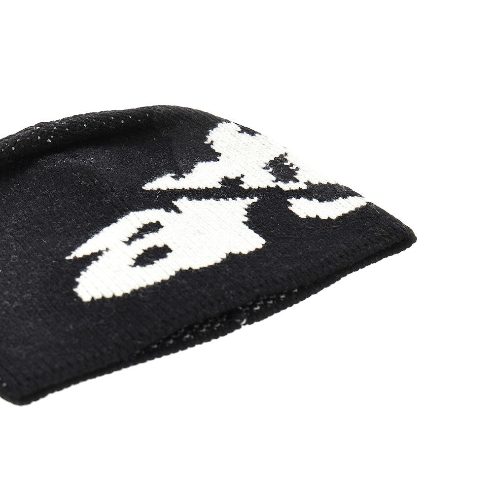 Knitted beanie hat with jacquard logo