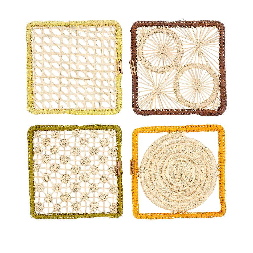 Set of 4 raffia coaster