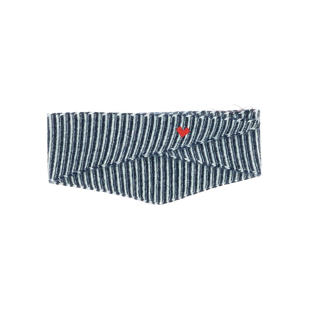 Knitted scarf with striped motif