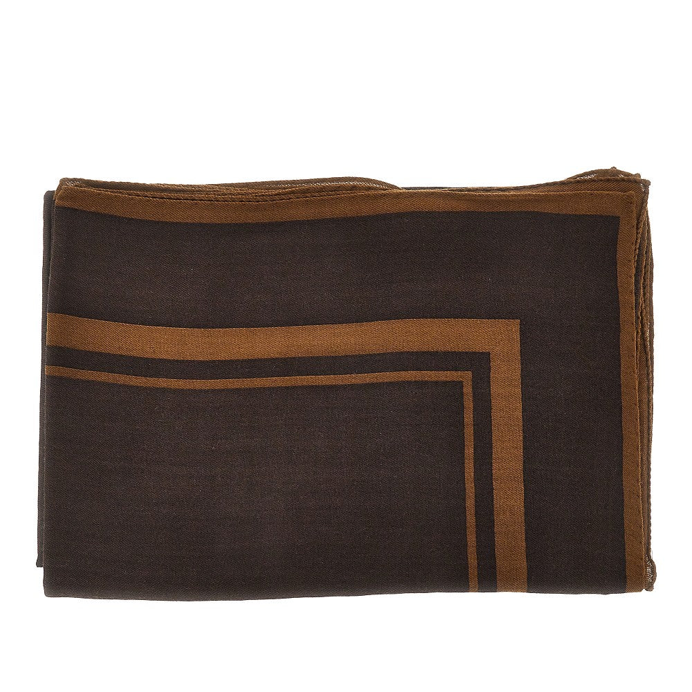 Wool scarf with jacquard details