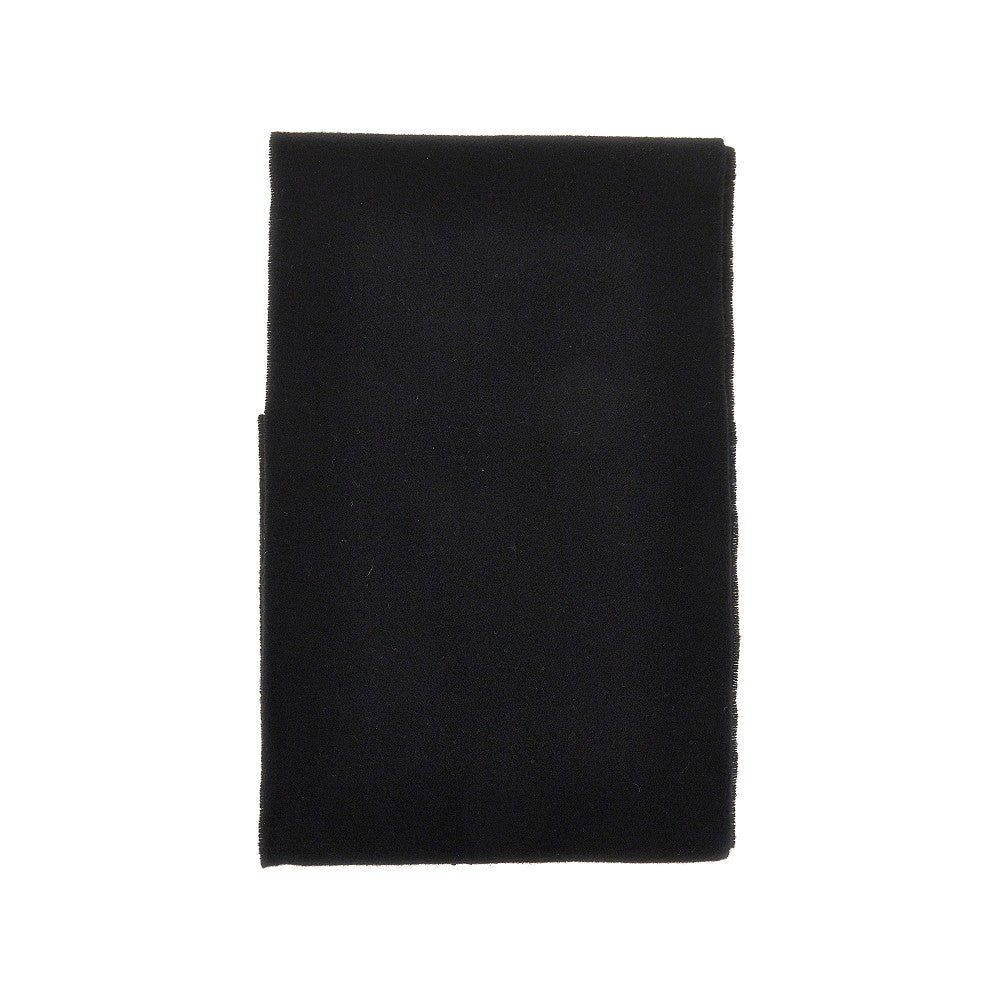 Ami de Coeur embroidery wool scarf