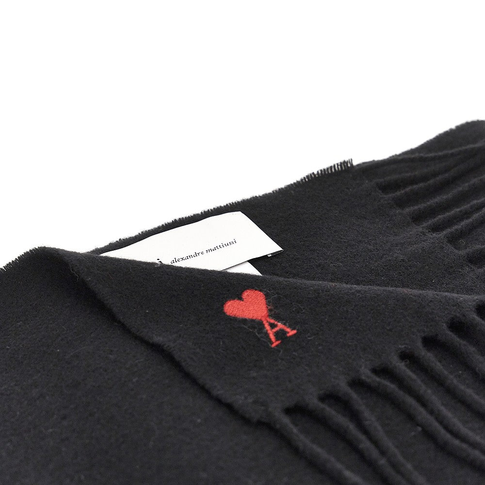 Ami de Coeur embroidery wool scarf