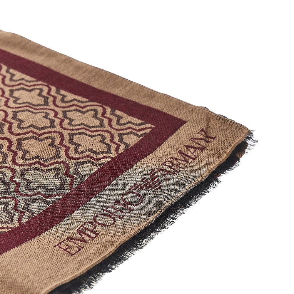 Stola in viscosa e modal con motivo jacquard