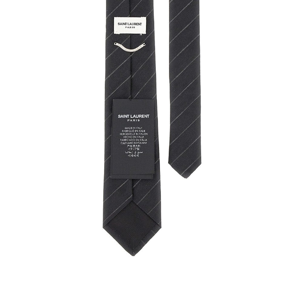 Cravatta in seta jacquard a righe