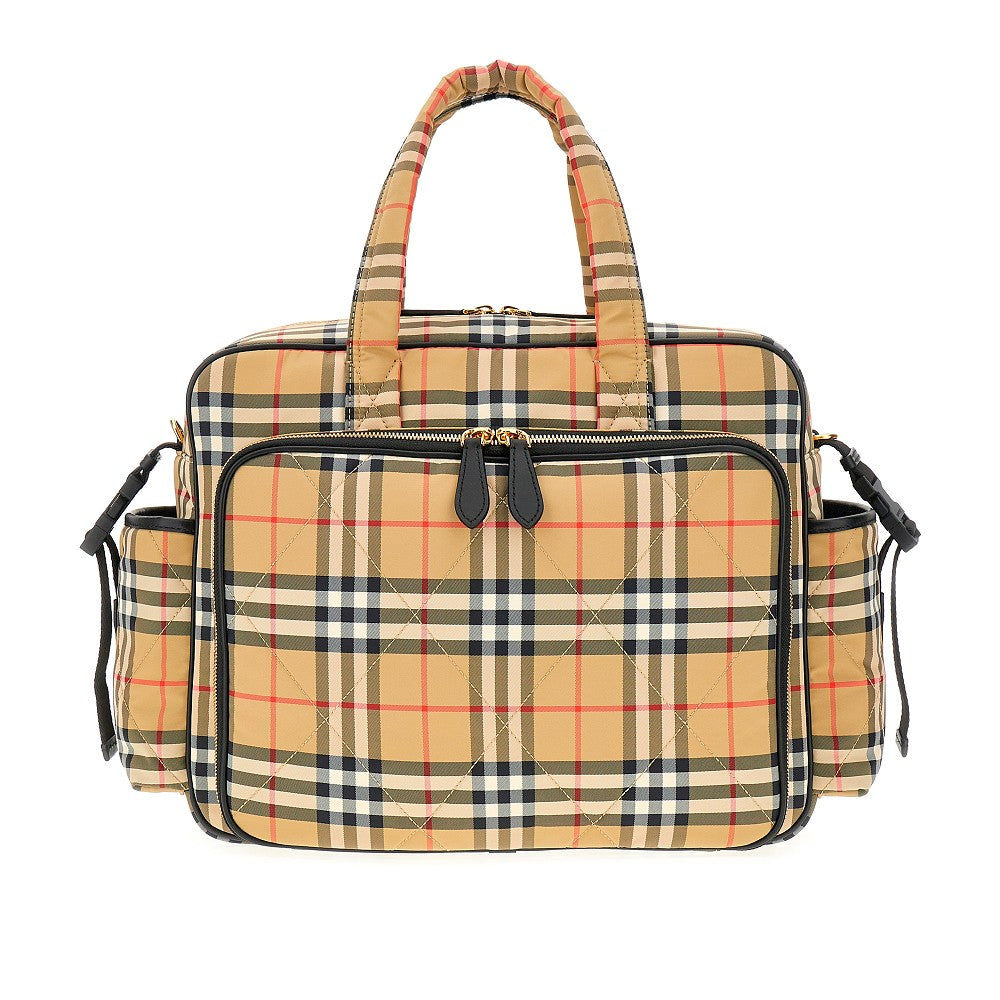 Check Econyl changing bag