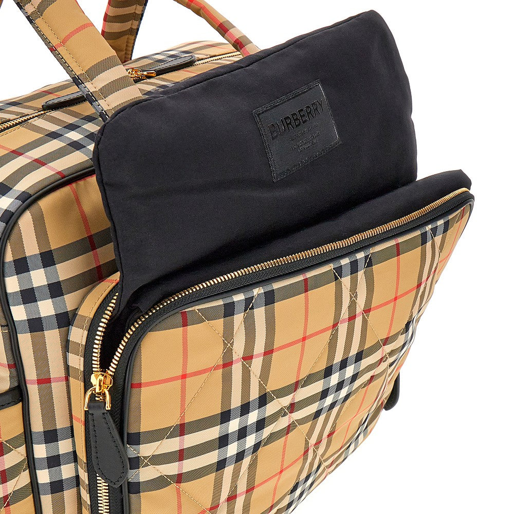 Check Econyl changing bag