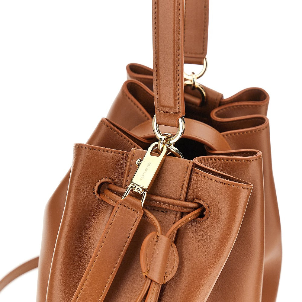 Borsa a secchiello 'Hug' in pelle