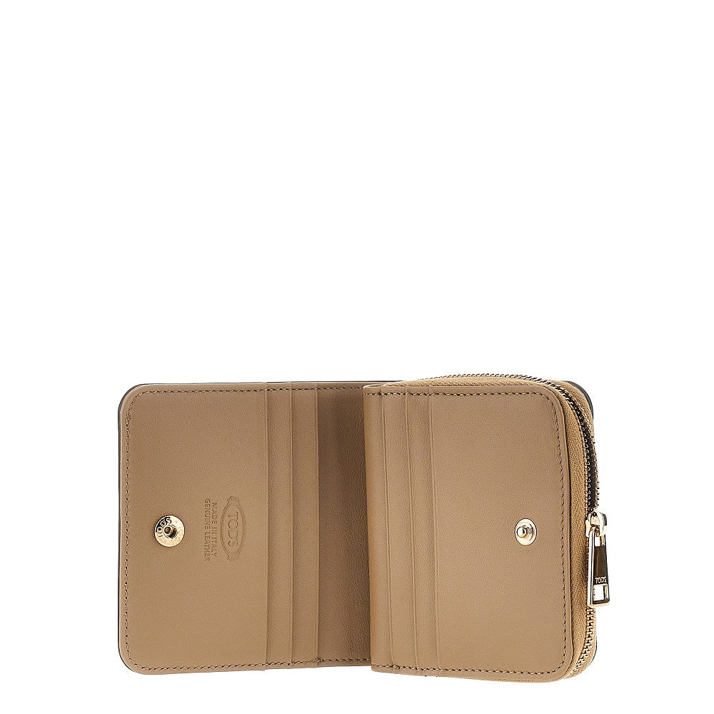 Leather small bi-fold wallet