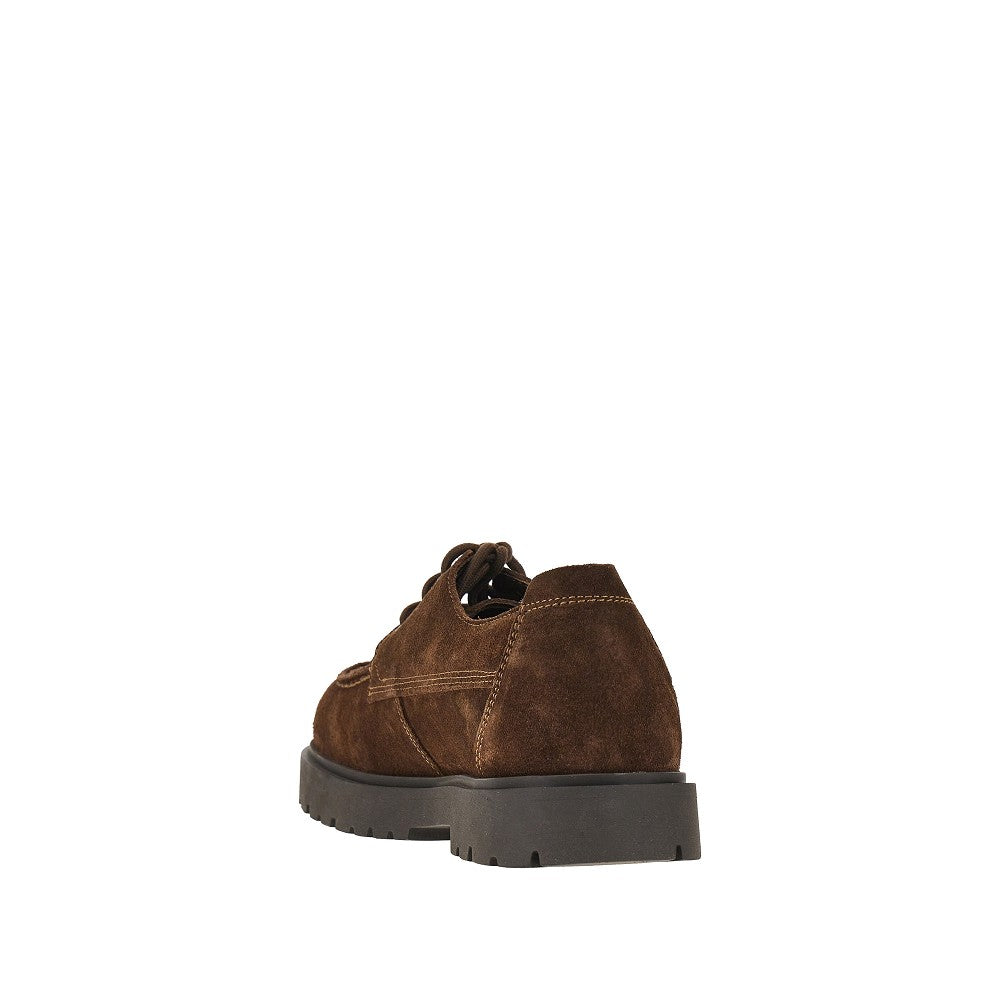 Stringate in suede