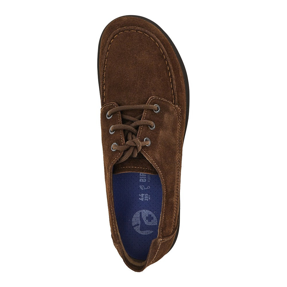 Stringate in suede
