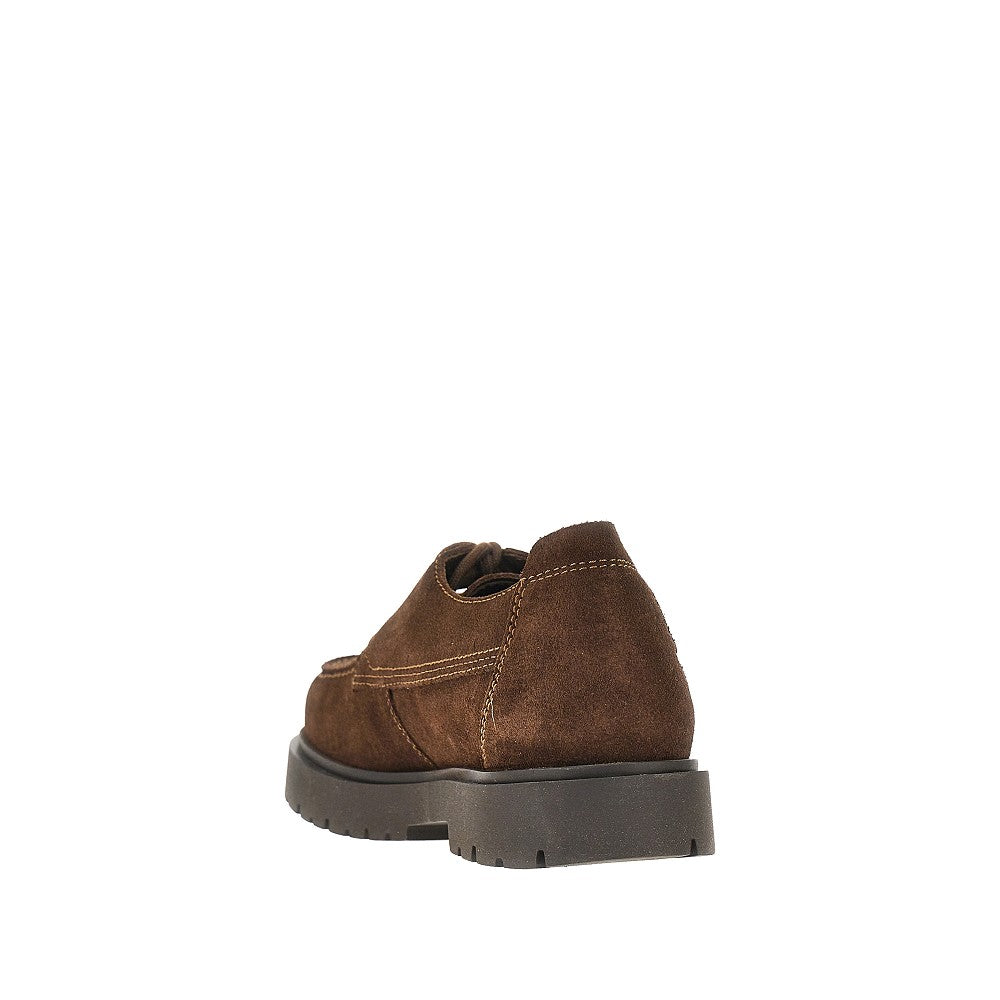 Stringate in suede