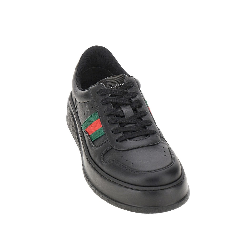 Sneakers in pelle con suola oversize