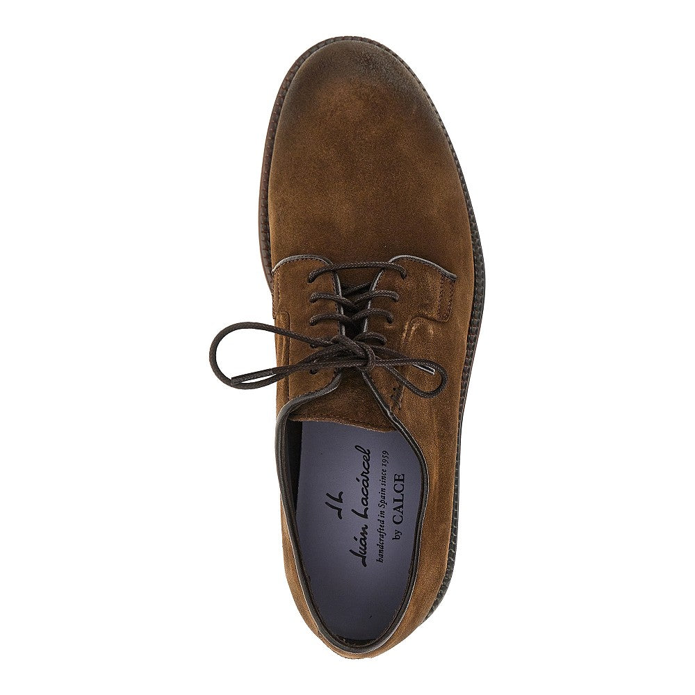 Stringate in pelle scamosciata