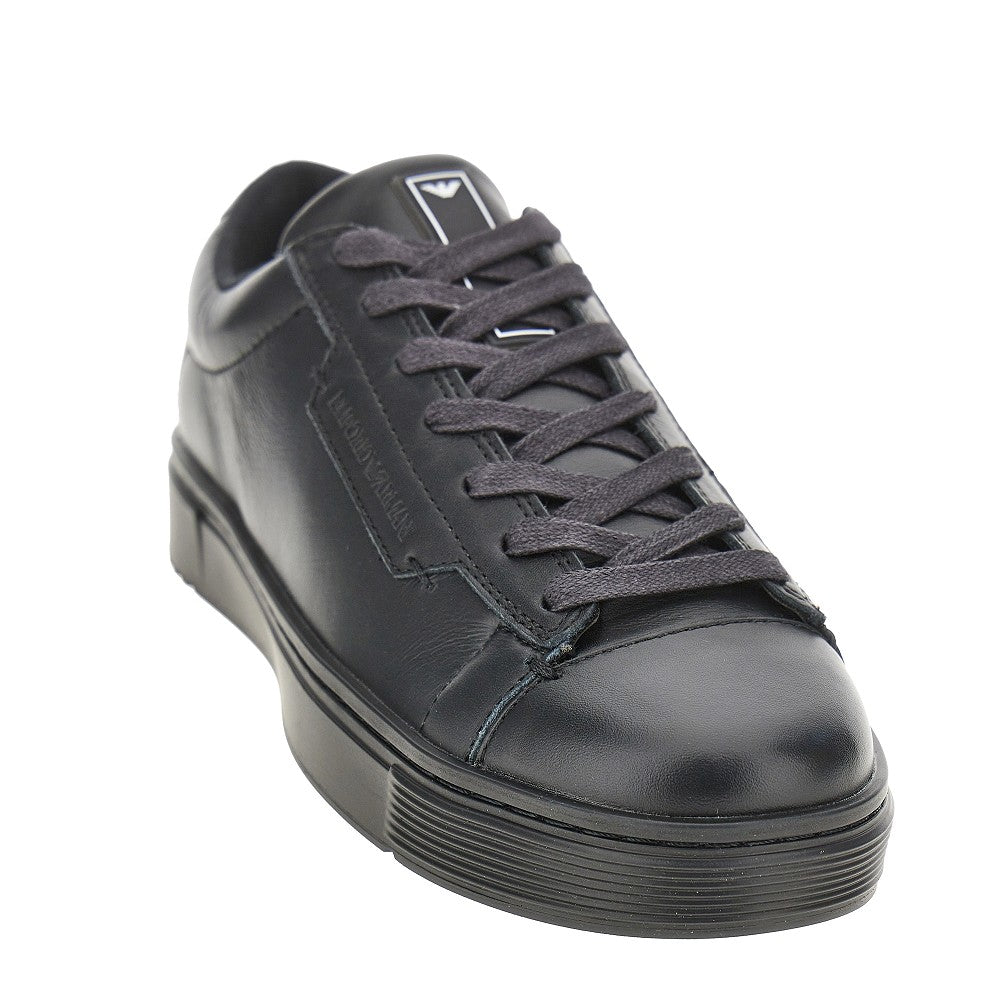 Travel Essential leather sneakers