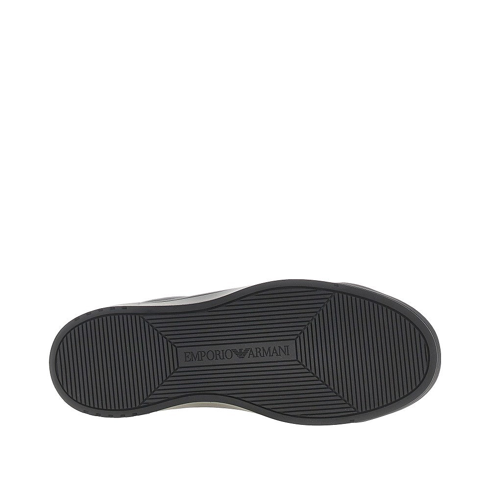 Travel Essential leather sneakers