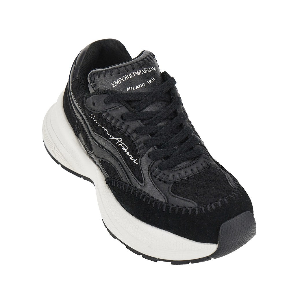 Sneakers in maglia con dettagli in similpelle