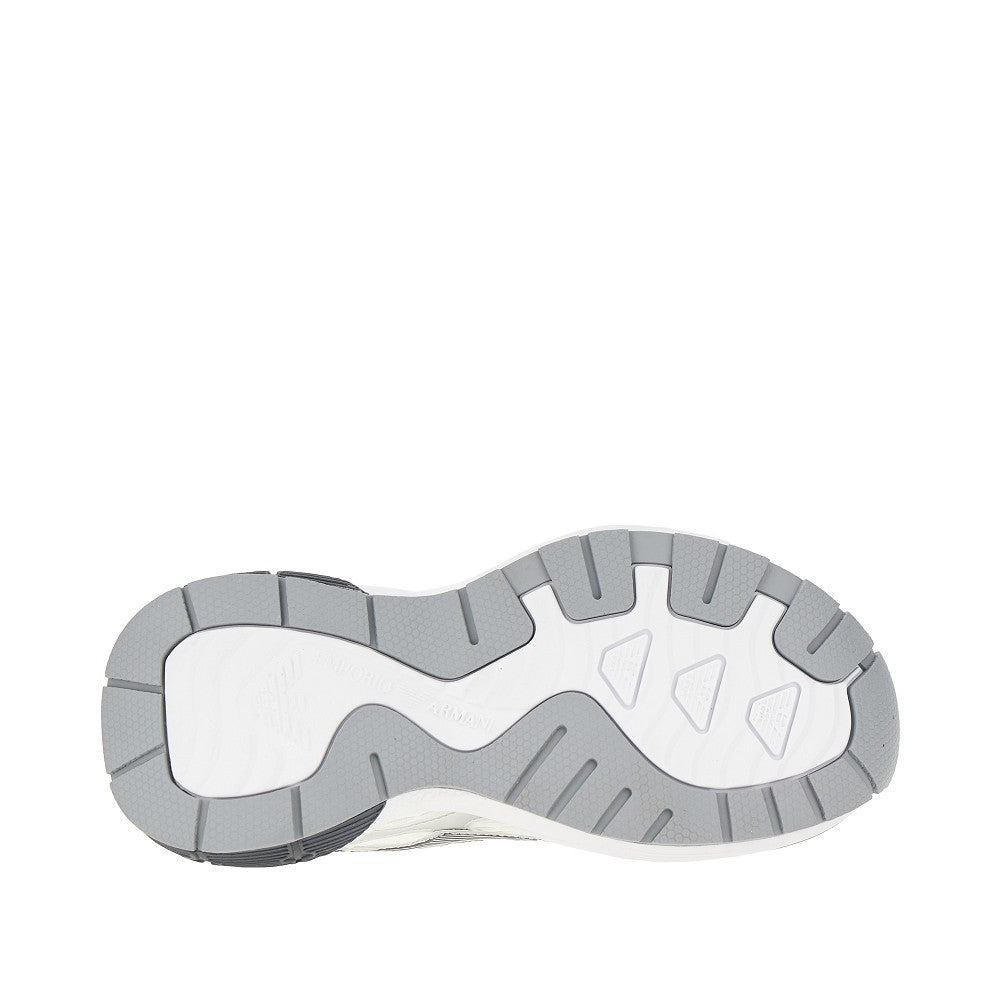Mesh sneakers with metallized details