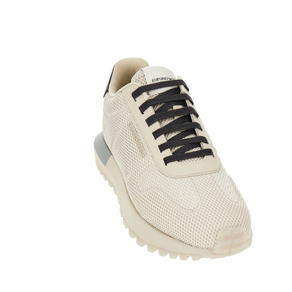 Sneakers in mesh