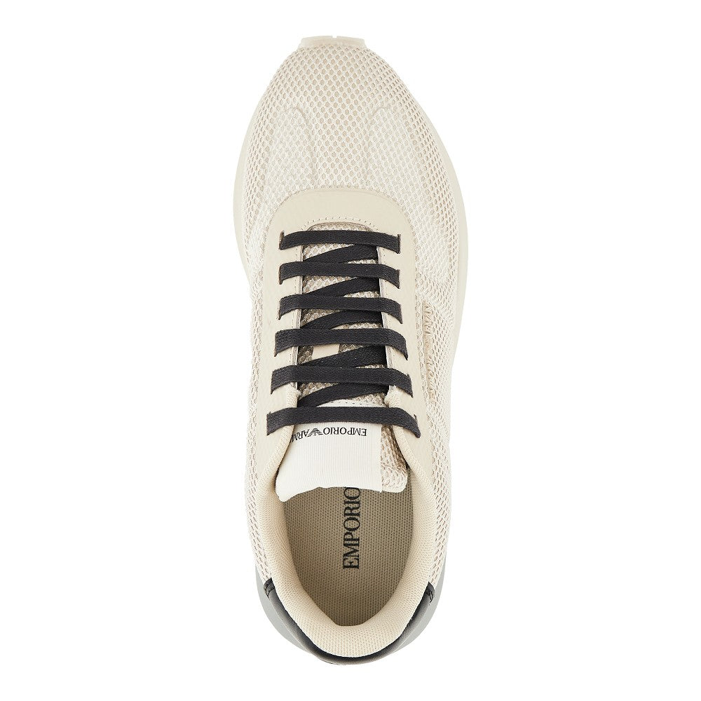 Sneakers in mesh