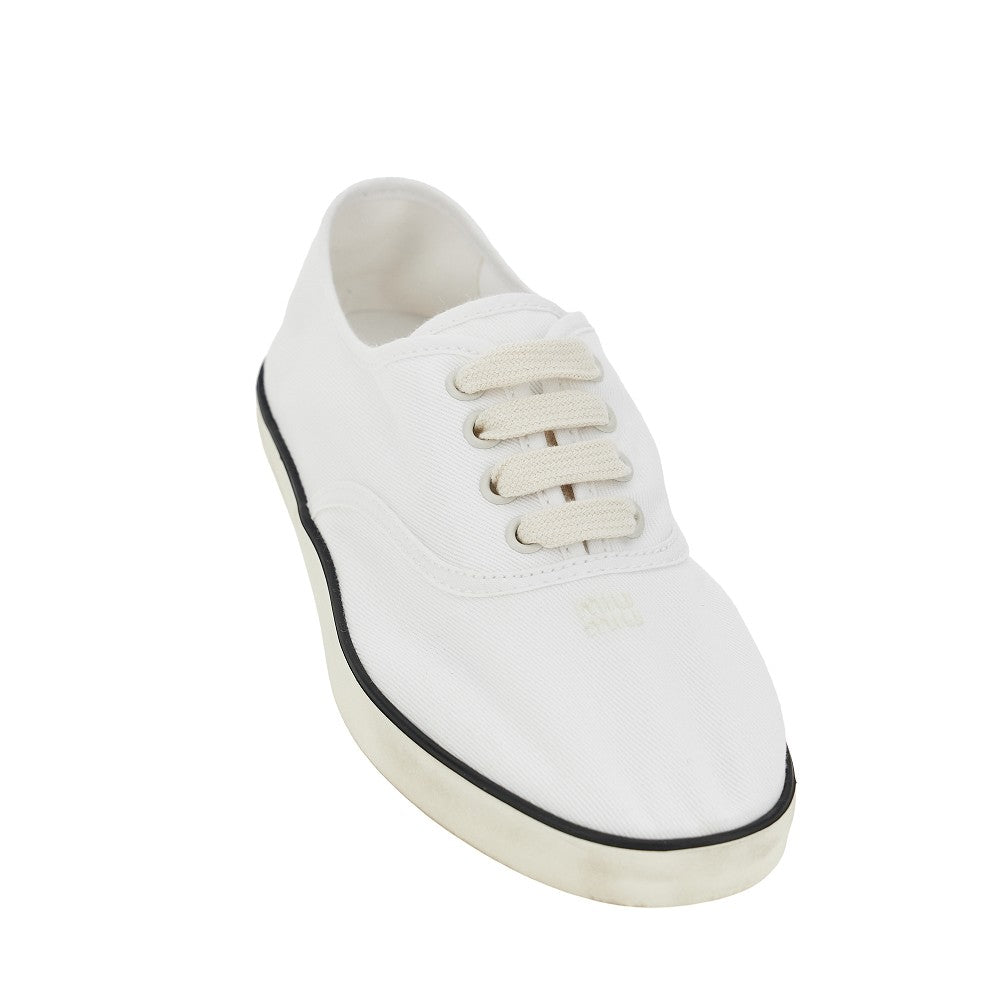Drill sneakers with logo embroidery