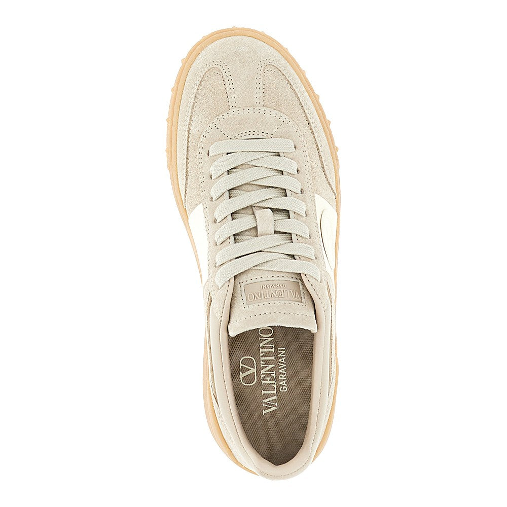 Sneakers 'Upvillage' in crosta