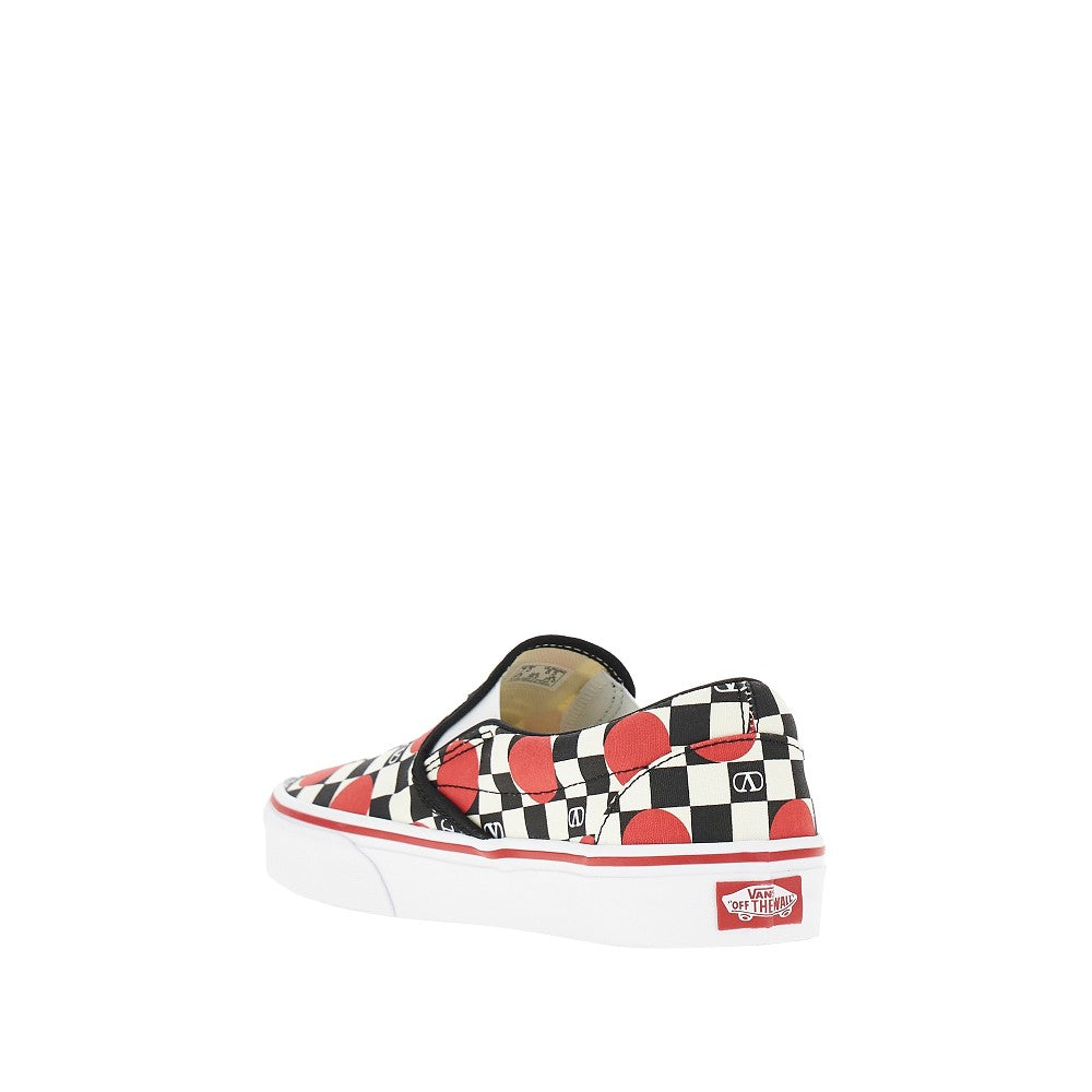 Sneakers slip-on Valentino Garavani and Vans