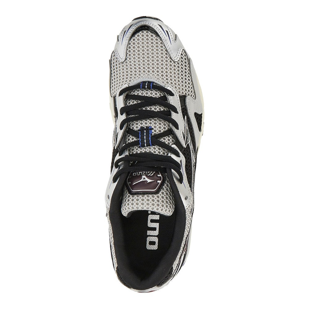 'Wave Rider 10' sneakers