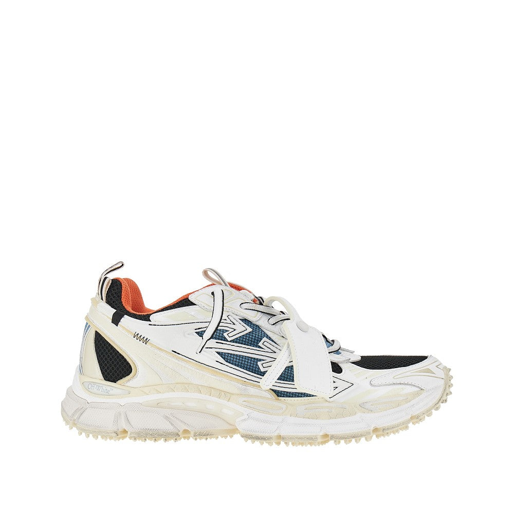 Sneakers 'Be Right Back' Worn Out