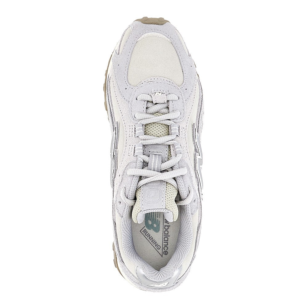 204L sneakers