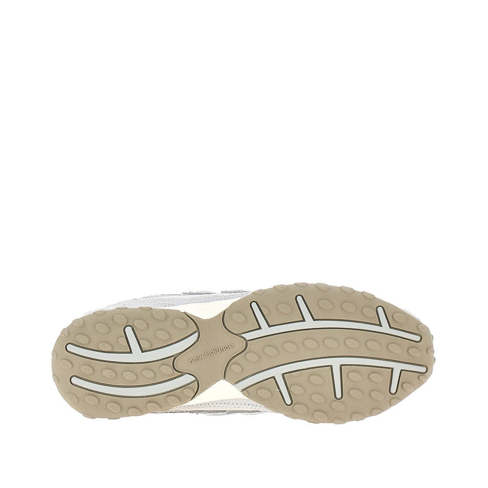 204L sneakers