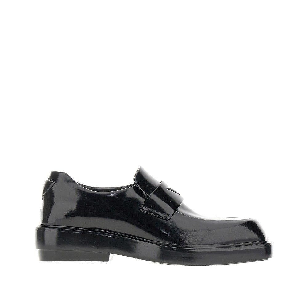 Brushed leather squared loafers