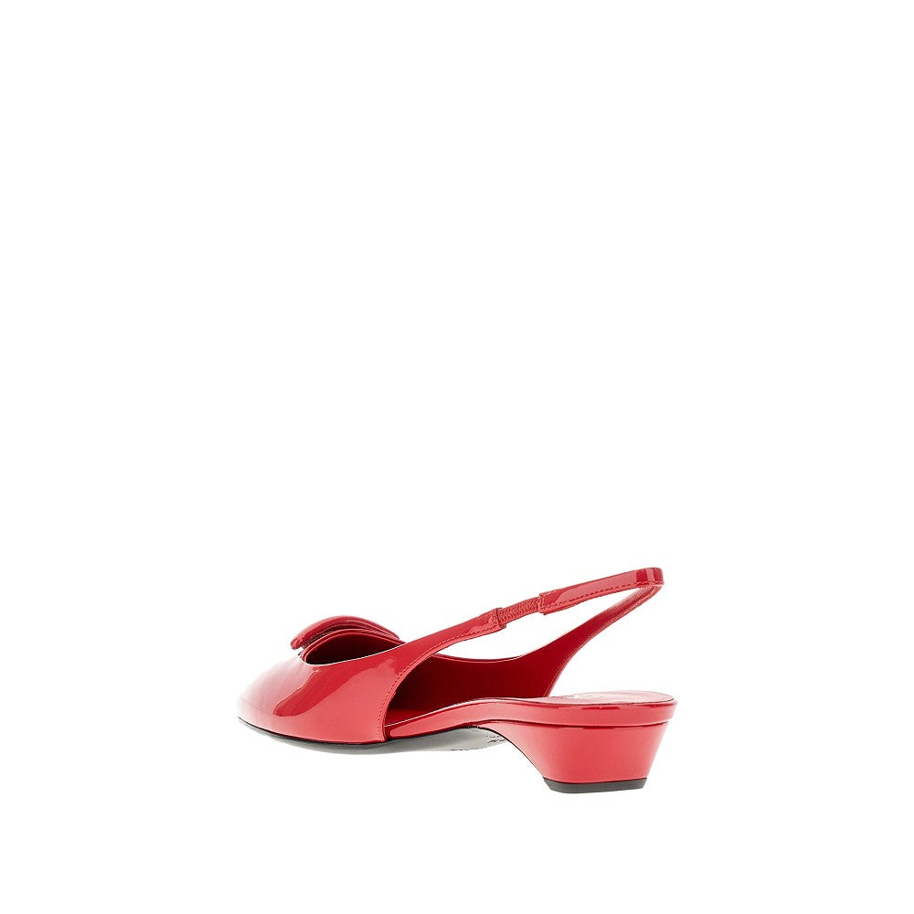 Patent leather slingback with logo