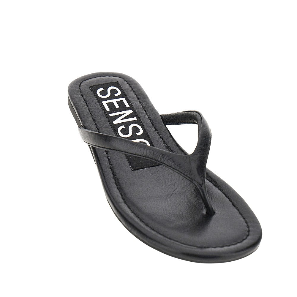 'Norah' leather thong slides