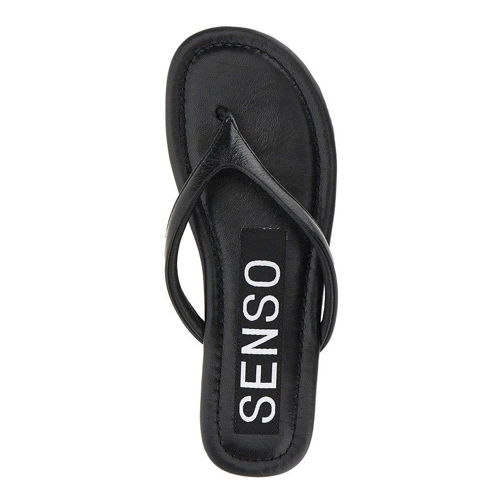 'Norah' leather thong slides