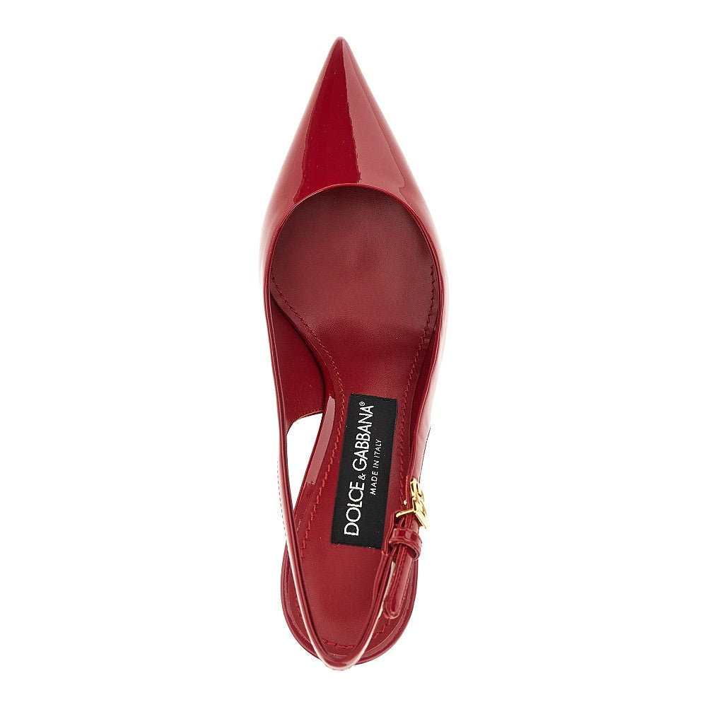 Slingback in vernice