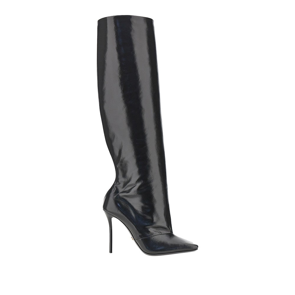 Squared-toe leather boots