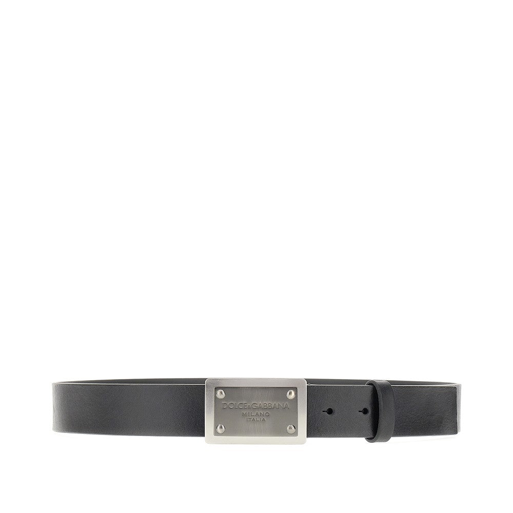 Leather belt with logo plate