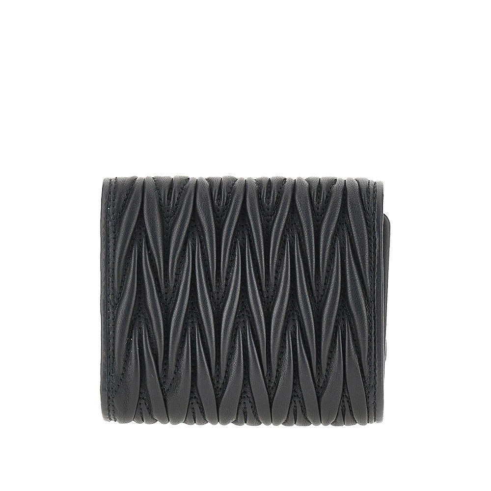 Portafoglio tri-fold in nappa matelassé