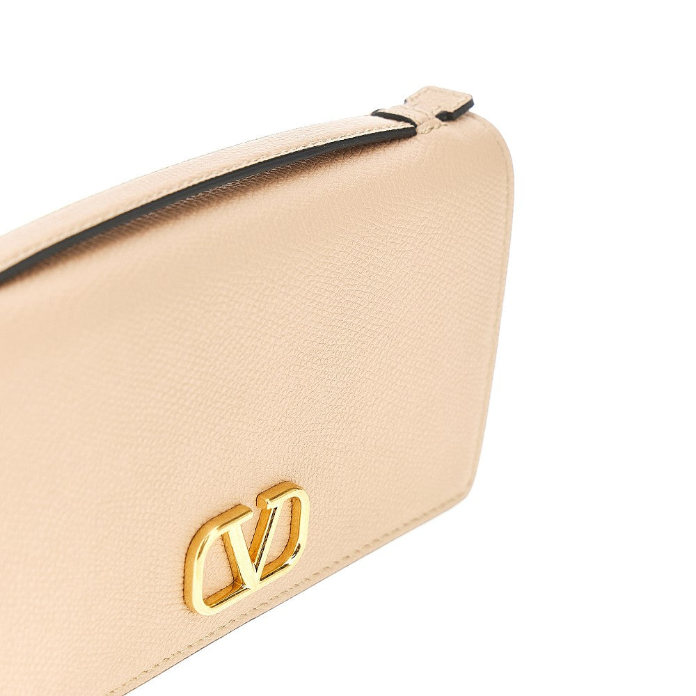 'VLogo Signature' leather pouch