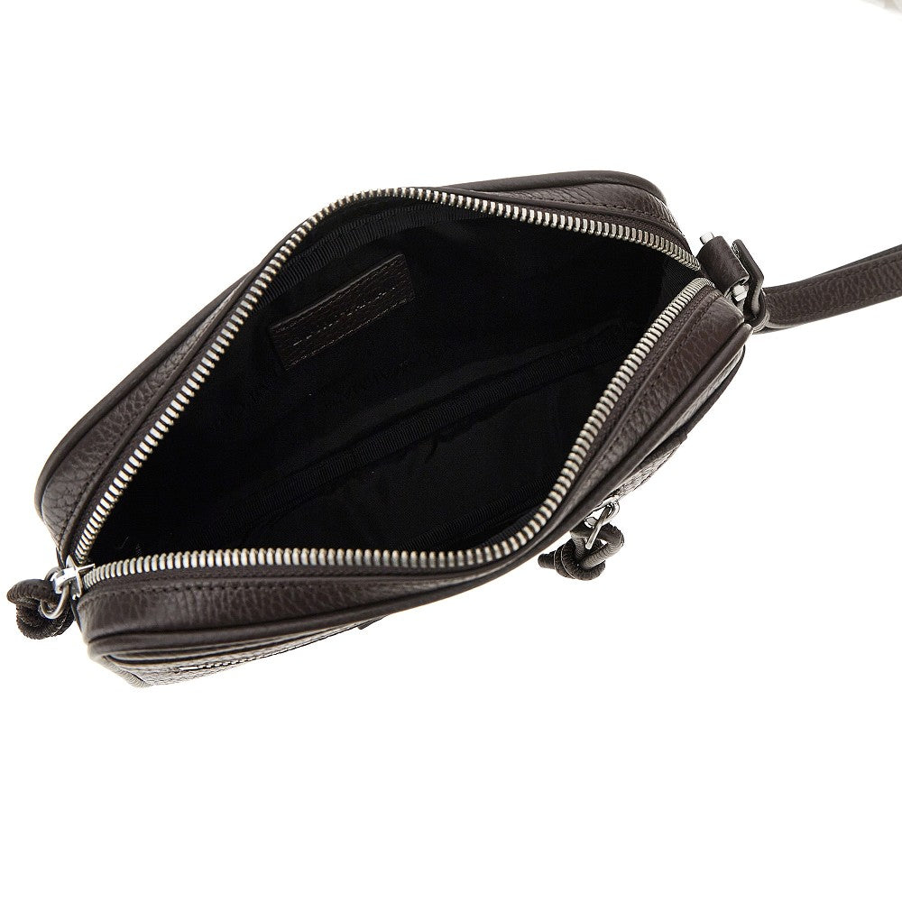 Pouch in pelle martellata
