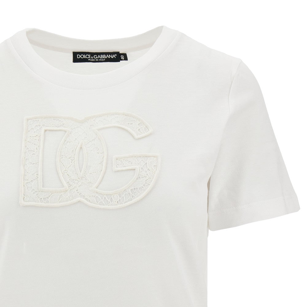 T-shirt with lace logo patch